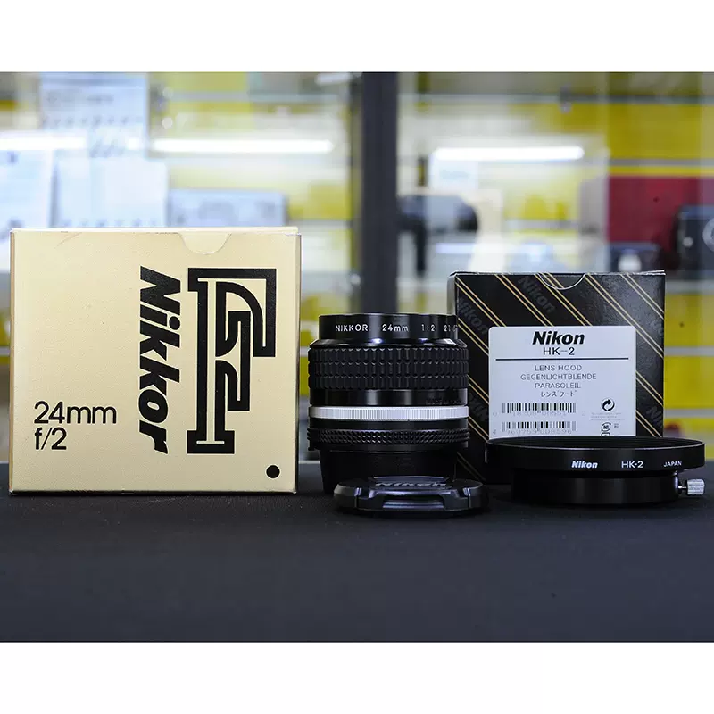 [美品] Nikon Nikkor Ais 24mm F2 レンズ ソフトケース 美品] Nikon Nikkor Ais 24mm F2 レンズ ソフトケース