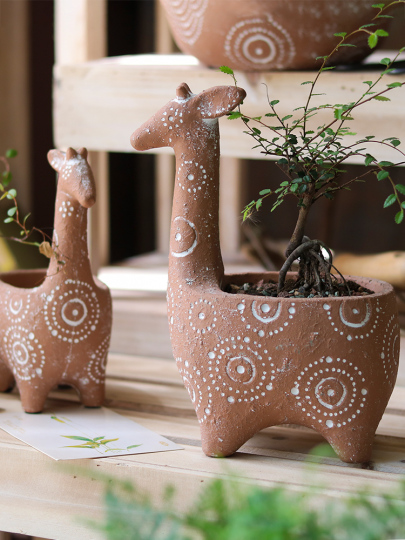 キリン型プランター レジン製 植木鉢 キリンセメントプランター - ハラスケ多肉植物プランター