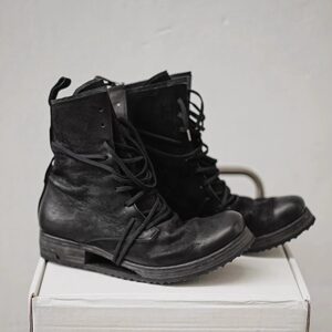 
Retro British Martin boots men's workwear high-top leather boots strapped engineer boots short motorcycle boots dark knight boots