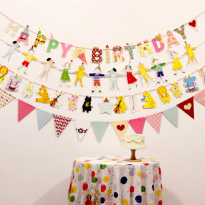 
Children's birthday party cartoon animal colorful flag decoration full moon 100th anniversary decoration background wall flower decoration