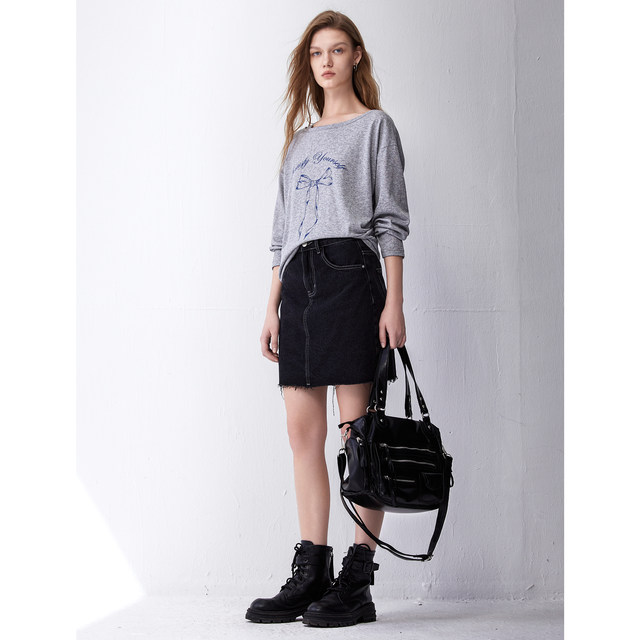 Autumn and Winter Thick Knitted Sweater Large Size Loose Casual Bottoming Shirt Fashion Simple Middle-aged Women's Top
