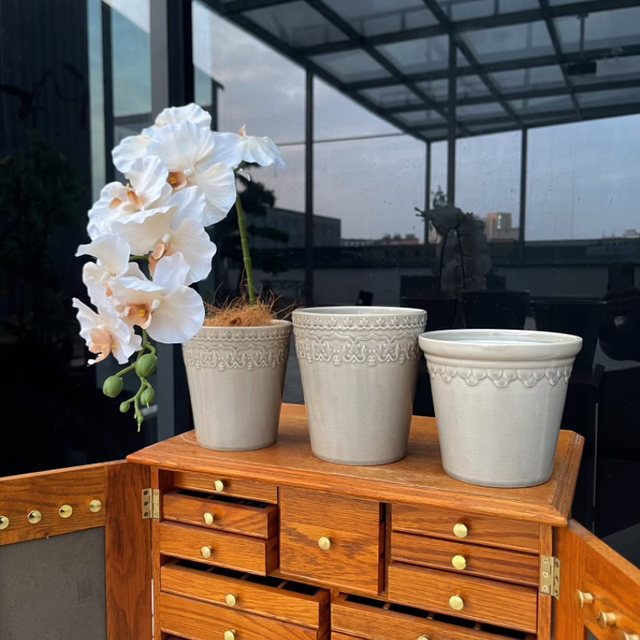 Export foreign trade French creative personality modern home furnishing succulent green plants Phalaenopsis colored akarokaro ceramic small flower pot