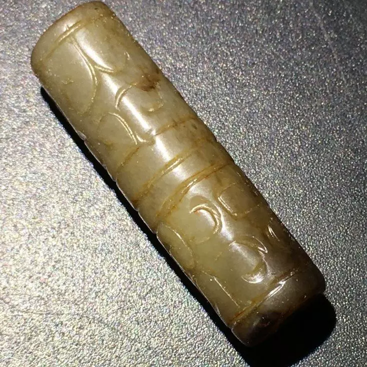 古美 和田玉 牛彫刻小品 イエロー 開運守護 コレクション 掌中玩物 古