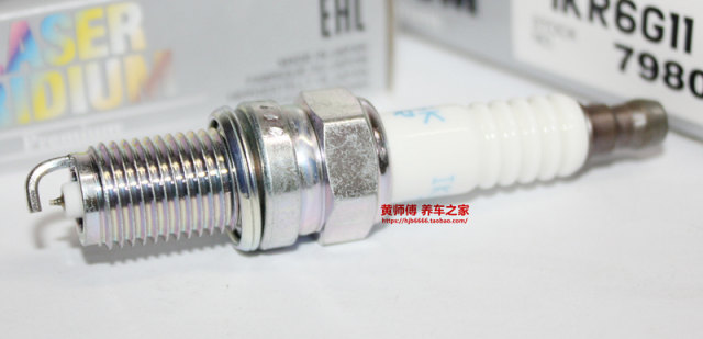 NGK 金 Platinum IKR6G11 7980 Applicable KR6A-10 New Alto 1.0L Beidou Star X5 Gimni 1.5L