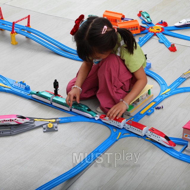 Japanese Tomy Dommei Shinkani Line S -series truck electric train toy music high -speed railway subway
