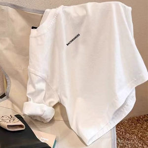 
New spring and autumn clothing for boys, girls, and babies, loose tops, bottoming shirts, children's white cotton long-sleeved T-shirts, children's clothing