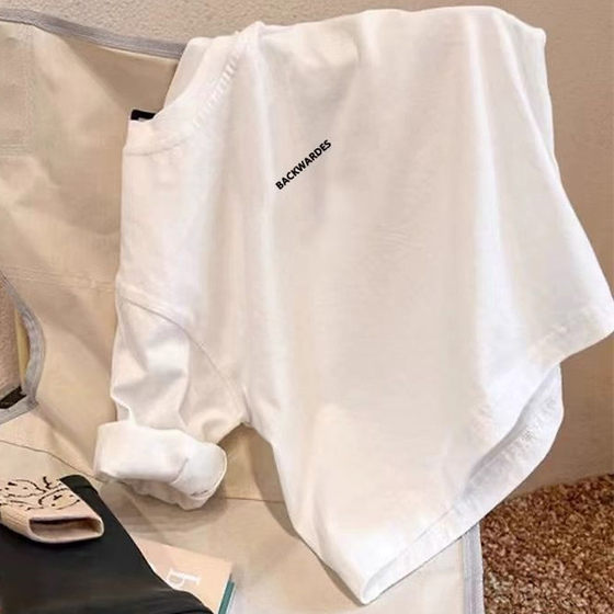 
New spring and autumn clothing for boys, girls, and babies, loose tops, bottoming shirts, children's white cotton long-sleeved T-shirts, children's clothing