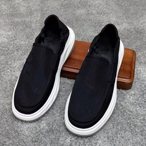 
Men's casual shoes, fashionable and trendy slip-on low-top umbrella cloth solid color lightweight breathable shoes for men