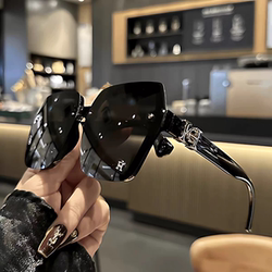 Trendy Women's 2026 New Luxury Sunglasses, Uv Protection, Face-Slimming, Driving, High-Definition Polarized Sunglasses