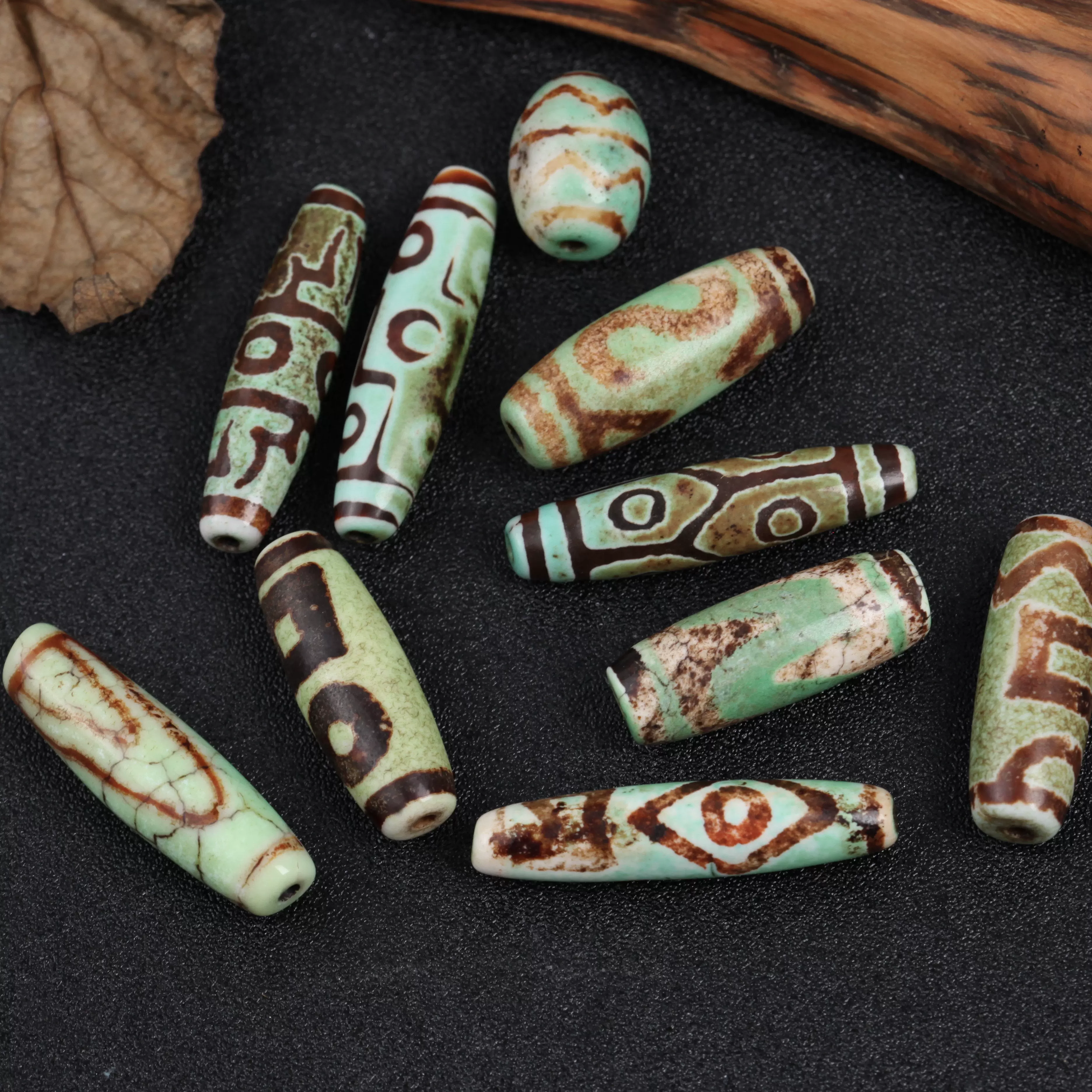 西蔵老礦九眼天珠、虎牙天地天珠セット