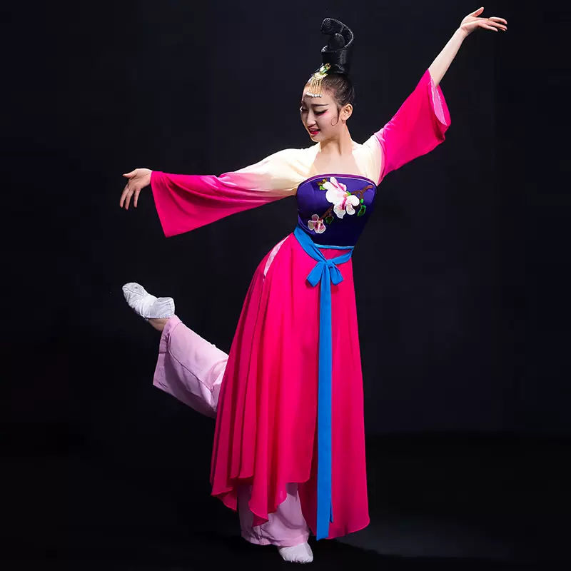 汉服古典舞秧歌服装女飘逸中国风扇子舞蹈古装伞舞民族演出