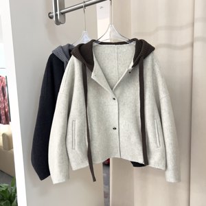 
Temperament high-end loose bat sleeve woolen jacket for women in autumn and winter Korean classic versatile casual short top