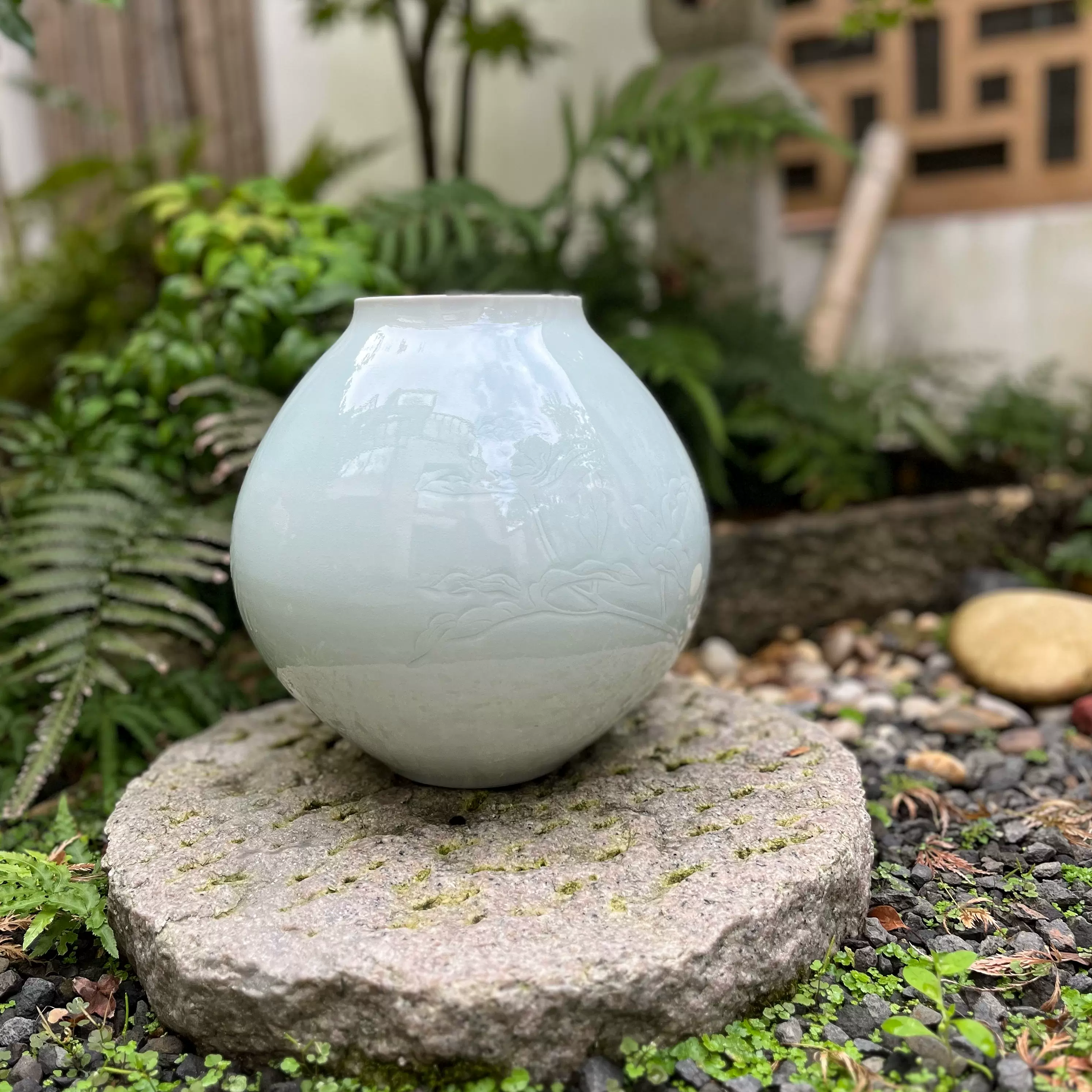 景德镇七宝大清年製花柄の緑色金属瓶 銀座 真生堂 | 並河靖之 / 明治 七宝 / 菊唐草図 花瓶