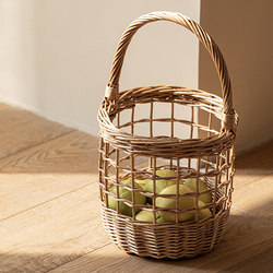Wicker Woven Portable Fruit Basket, Rattan and Bamboo Spring Outing Basket, French-Style Handmade Woven Flower Arrangement Basket