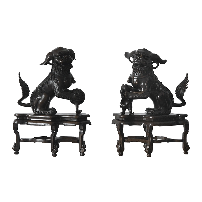 【銀閣】中国美術 青磁 三足 袴腰 香炉 南宋 旧家蔵出(BB410) 日本京都帝室技艺员三代諏访苏山纯银四君子肉雕青瓷袴腰香炉