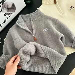 
One-piece velvet children's sweater men's velvet winter style children's half-zip sweater inside and outside thickened pullover