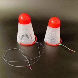 Nest making device, fixed-point precision bait thrower