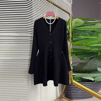 Plus Size Women's Button V Neck Waist Knit Skirt