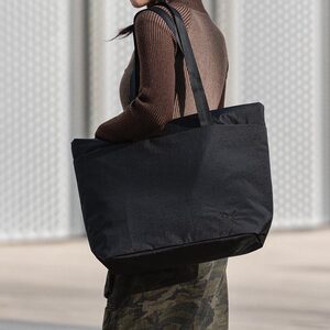 
PUMA large capacity shoulder bag women's bag men's bag 26 new briefcase computer bag commuter bag trend 091280