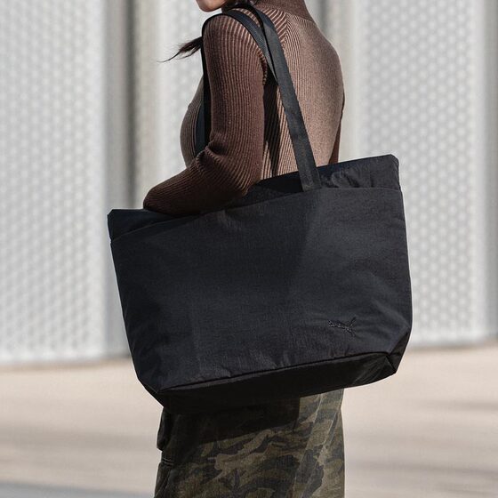 
PUMA large capacity shoulder bag women's bag men's bag 26 new briefcase computer bag commuter bag trend 091280