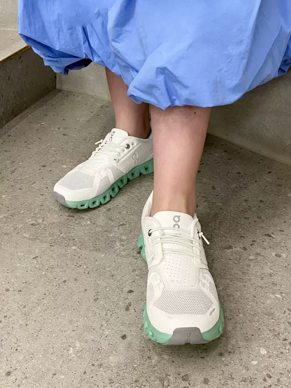 日本代購直郵emmi×ON Cloud 5休閒女款運動鞋復古百搭夏季透氣-Taobao
