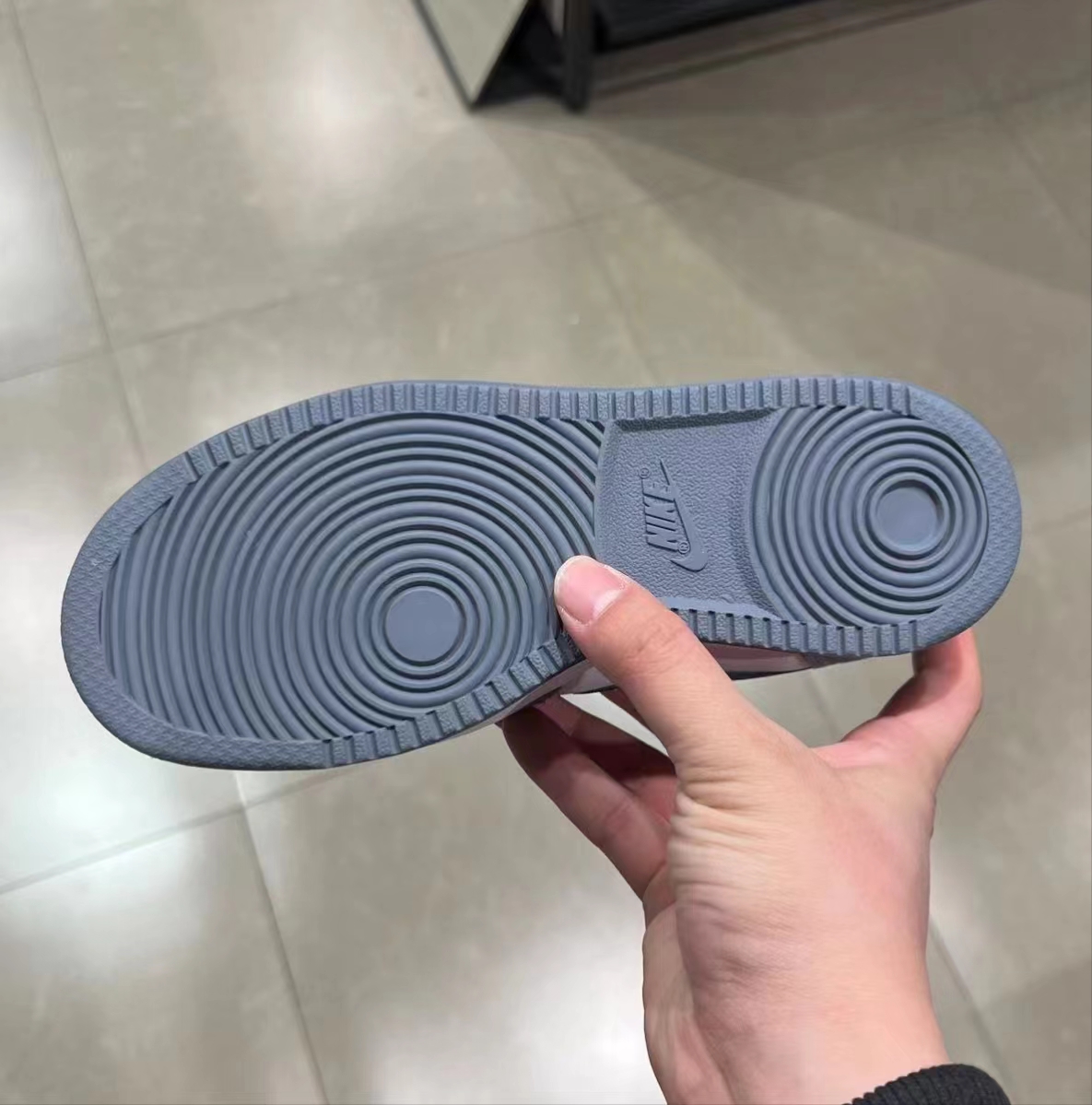 air jordan aura 1