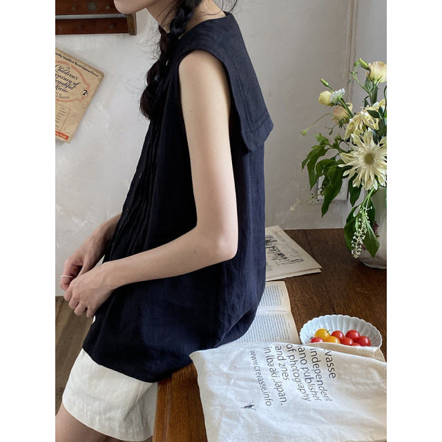 Daisy BellisPerennis2023ss Age-reducing naval collar black sleeveless black pressed pleated shirt linen