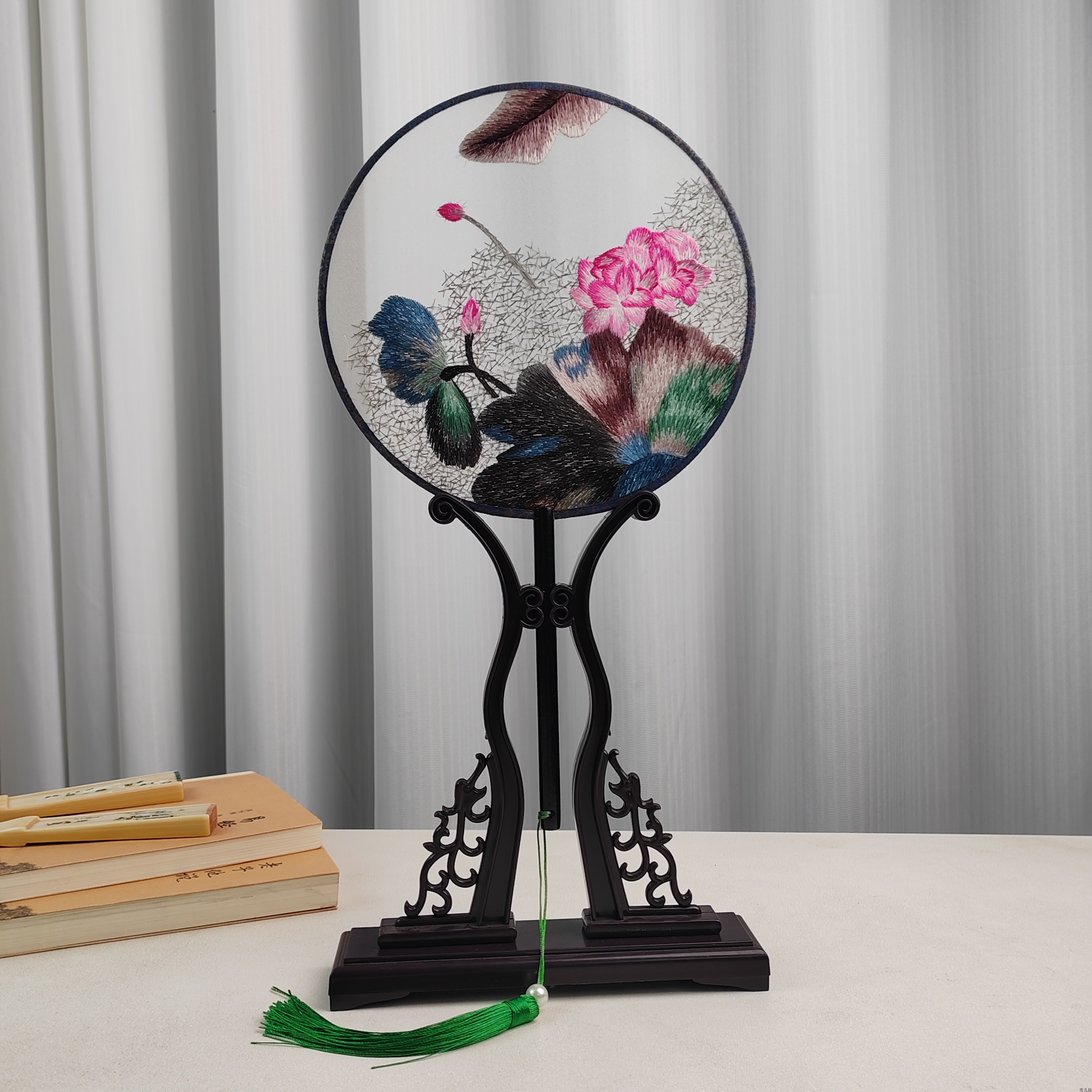 蘇扇 手刺繍の両面蓮 蘇扇 手刺繍の両面蓮