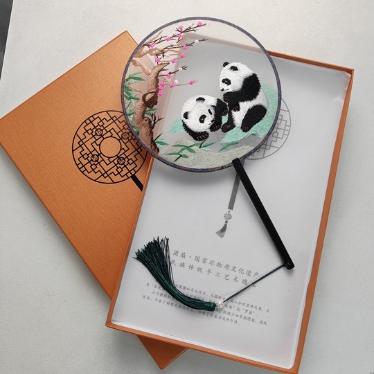 พัดผ้าไหมและงานปัก - ของฝากเซี่ยงไฮ้