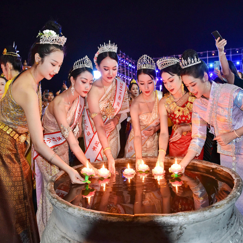 真正的纯玩云南旅游10天昆明大理丽江玉龙雪山泸沽湖西双版纳旅拍