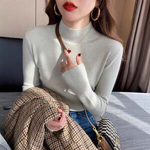 Knitted loose bottomed sweater for autumn and winter, new western-style long sleeved collar, gentle style, thin style half high neck sweater for women