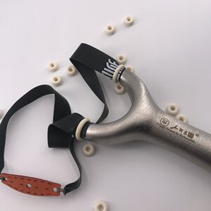 
Slingshot free rubber rings in a pack of 30 pieces