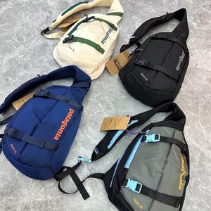 
New trendy mobile phone cycling bag men and women vertical chest bag outdoor sports waterproof crossbody bag 8 liter leisure travel