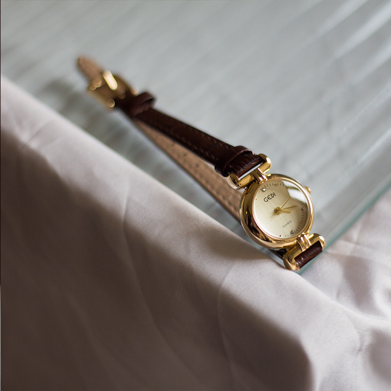 Montre Edward Lynn Quartz Homme - Cadran Blanc/Rond - Style Chic Et Décontracté