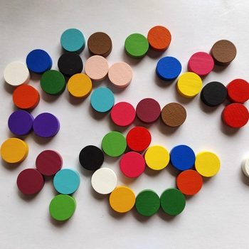 Wooden chess pieces geometric round chess pieces color round sheet solid wood round sheet board game accessories 1.5cm