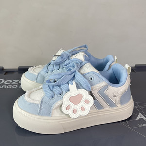 
2026 new cute style blue thick-soled canvas bread shoes for women, student versatile low-top sports and leisure sneakers