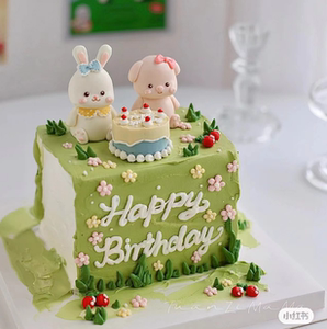 
Internet celebrity spring outing cake soft clay three-dimensional piglet and rabbit birthday cake decoration ornaments forest animal cake