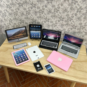 
1:12 Doll House Mini Simulation Mini Desktop Computer iPad Laptop Accessories Model Scene Ornaments