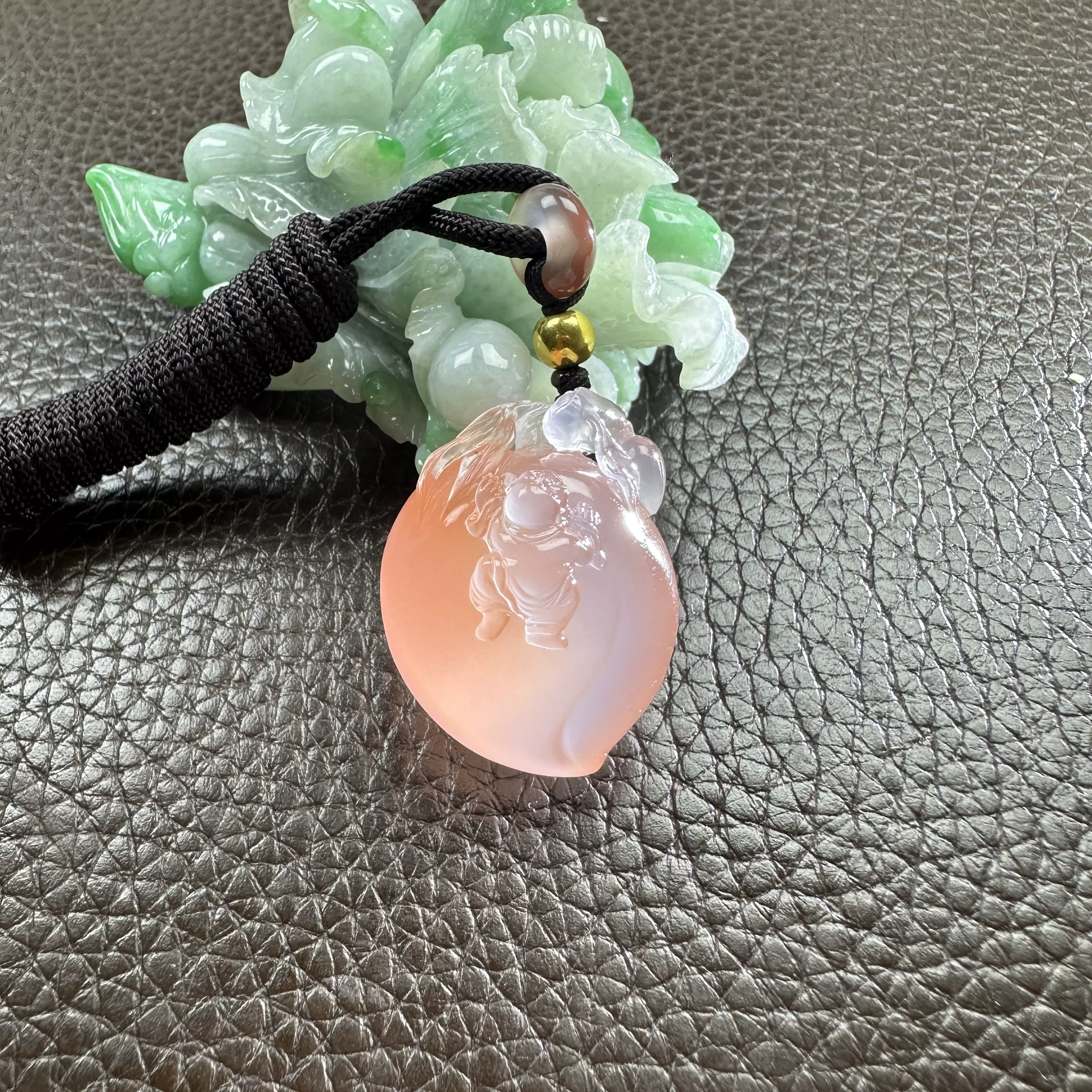 天然原矿南红冰粉福娃献寿桃子吊坠送妈妈礼物