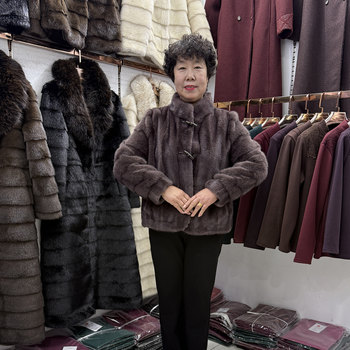 
Mom's new winter stand-up collar fashionable mink fur all-in-one coat small popular colorful grandma fur outfit