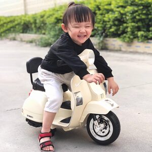 
Internet celebrity children's electric motorcycle can be used toys, baby and child charging battery tricycle