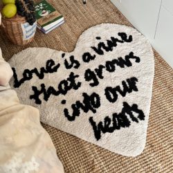 Original Design Heart Letter Carpet French Retro Home Bedroom Bedside Rug Living Room Decoration Coffee Table Carpet