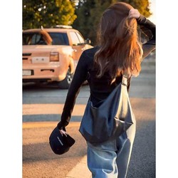 Zhao Zhaoyi's Same Style Crossbody Bag for Women 2025 New Summer Fashion Casual Commuting Large Capacity Shoulder Tote Bag
