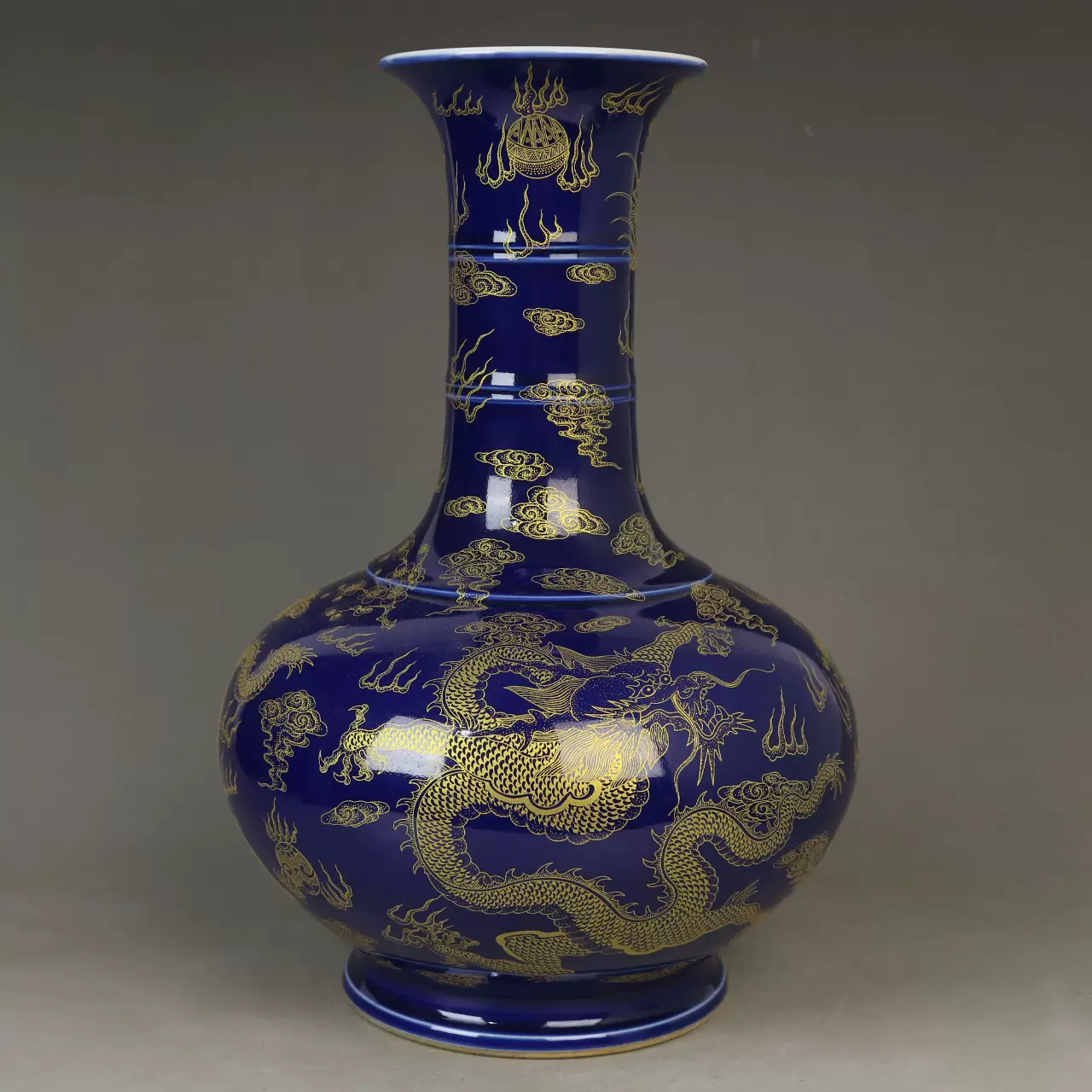 景徳鎮 陶磁器 官窯 花瓶 工芸品 美術品 置物 - 花瓶