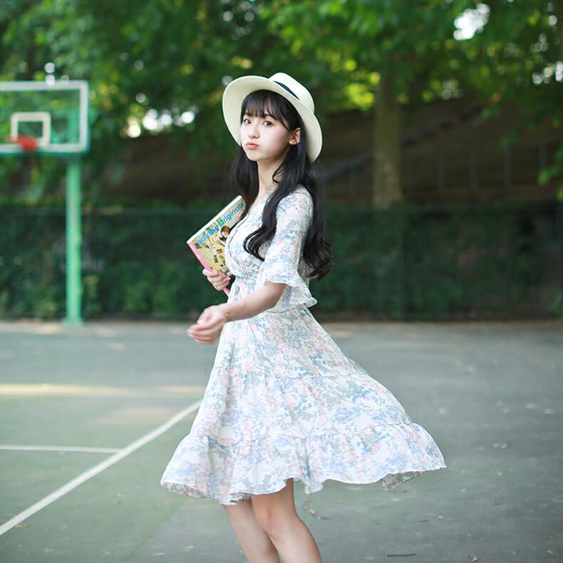 少女连衣裙