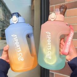 Large-Capacity Water Cup for Girls, Gradient Color Water Bottle for Sports, Fitness for Boys, with Handle, American-Style Outdoor Student Cup