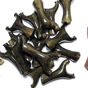 
Small defects can be used as small flying tiger pocket slingshots, high-quality materials, pure solid wood, easy to carry outdoors, Ponce ebony