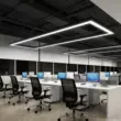 Đèn chùm hình chữ nhật văn phòng dẫn dải ánh sáng phòng hội nghị tối giản hiện đại ánh sáng hội trường chiếu sáng văn phòng phong cách công nghiệp 	mua găng tay bida ở đâu	