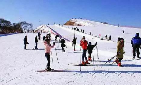 集发滑雪场