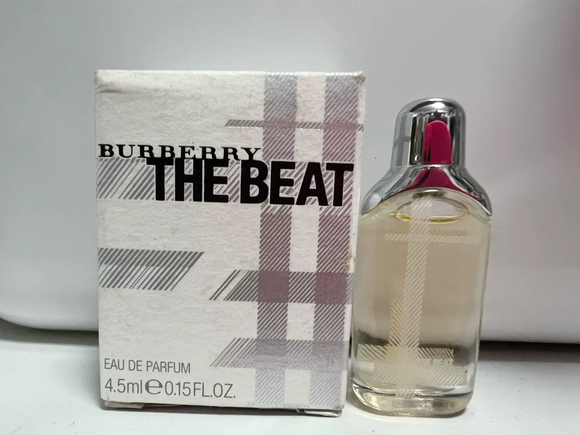 Burberry THE BEAT 香水 印象のデザイン - 香水(男性用)